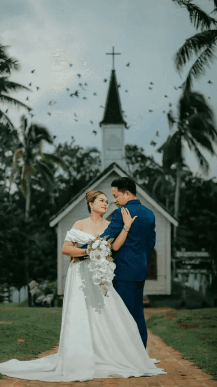 Wedding moment 2